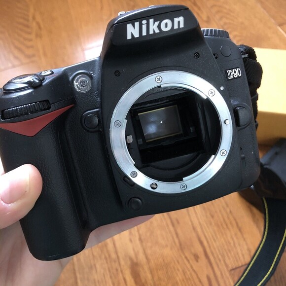 Nikon D90 Kit 18-105mm f/3.5-5.6G ED VR Lens Original Box - Picture 5 of 12